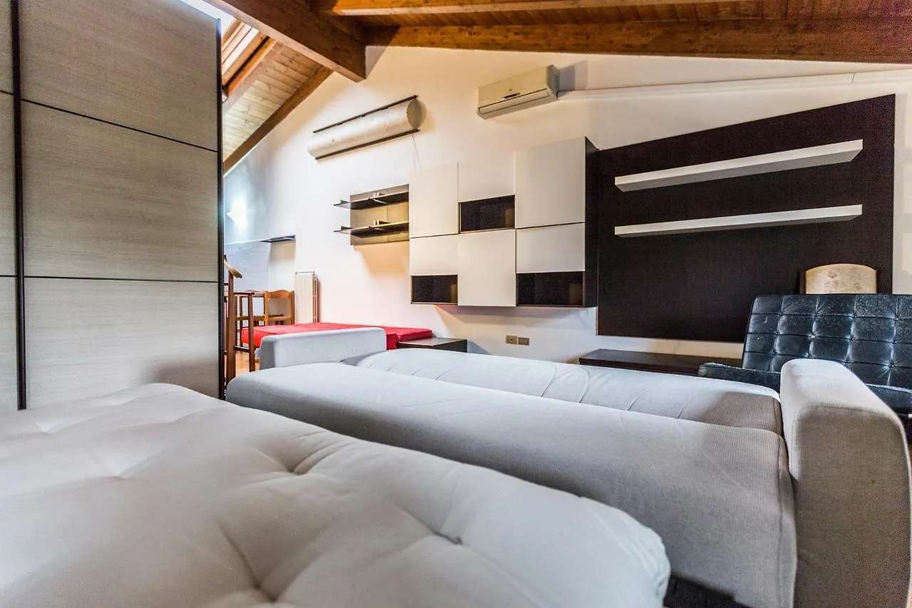 Emilia Levante 2, Bologna By Short Holidays Διαμέρισμα