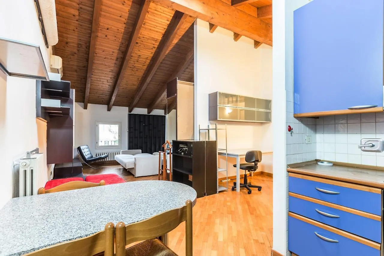 Emilia Levante 2, Bologna By Short Holidays Διαμέρισμα